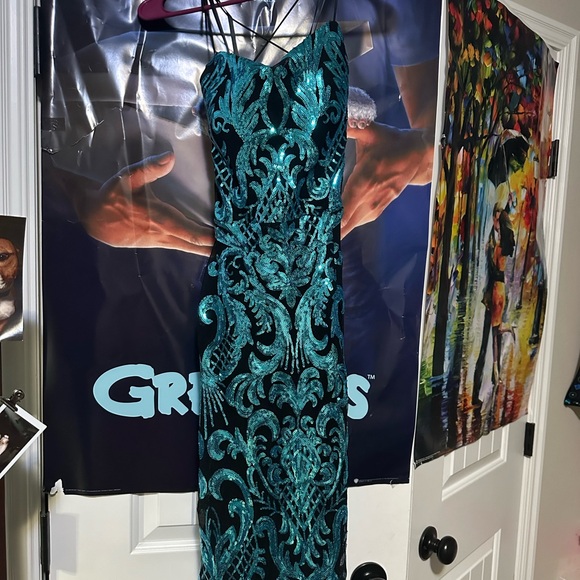 Next Up Pattern Sequin Cross Back Strap Long Dress - Picture 4 of 4